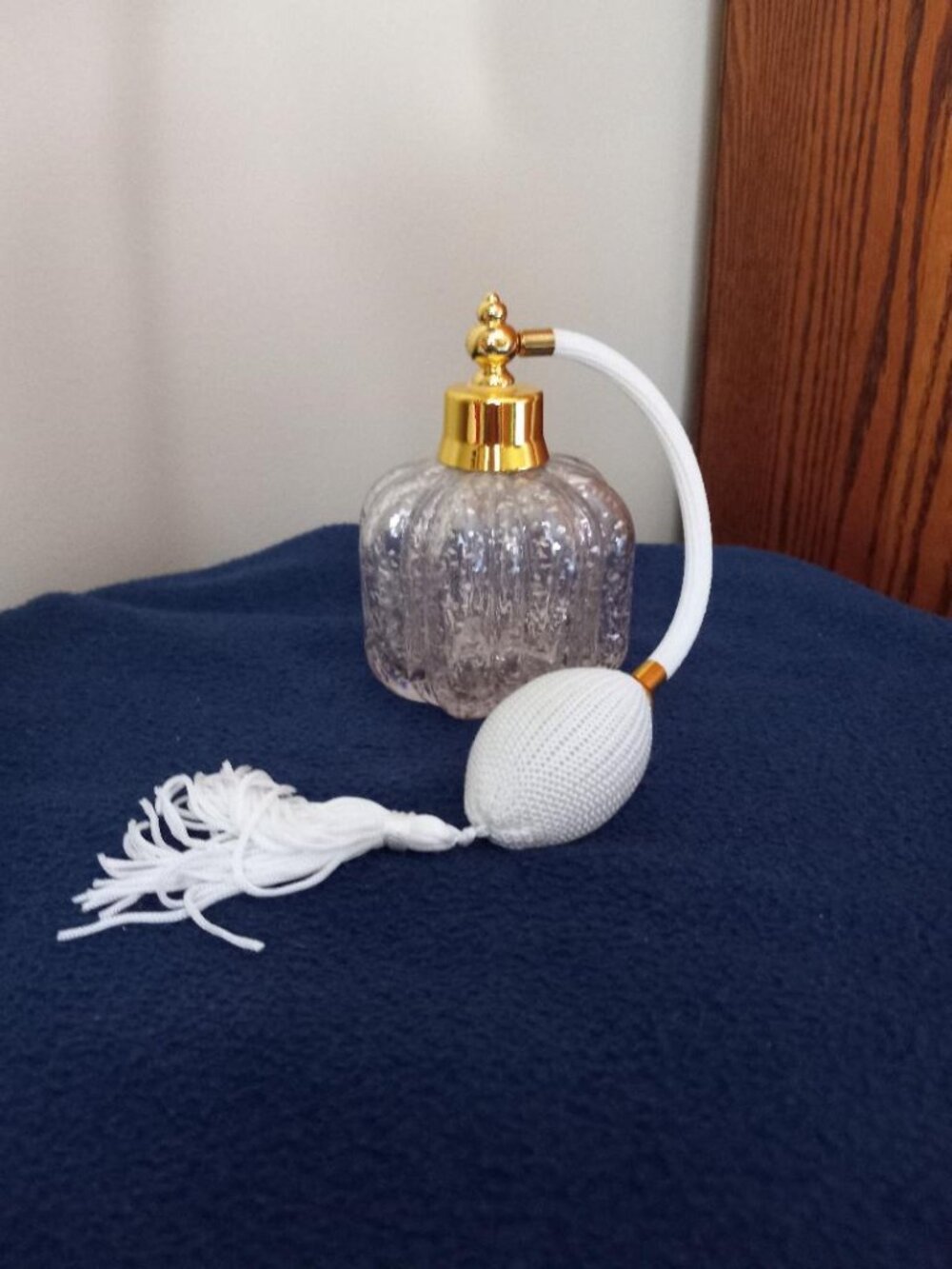 Vintage Pink Depression Glass Perfume Atomizer - Picture 2 of 4